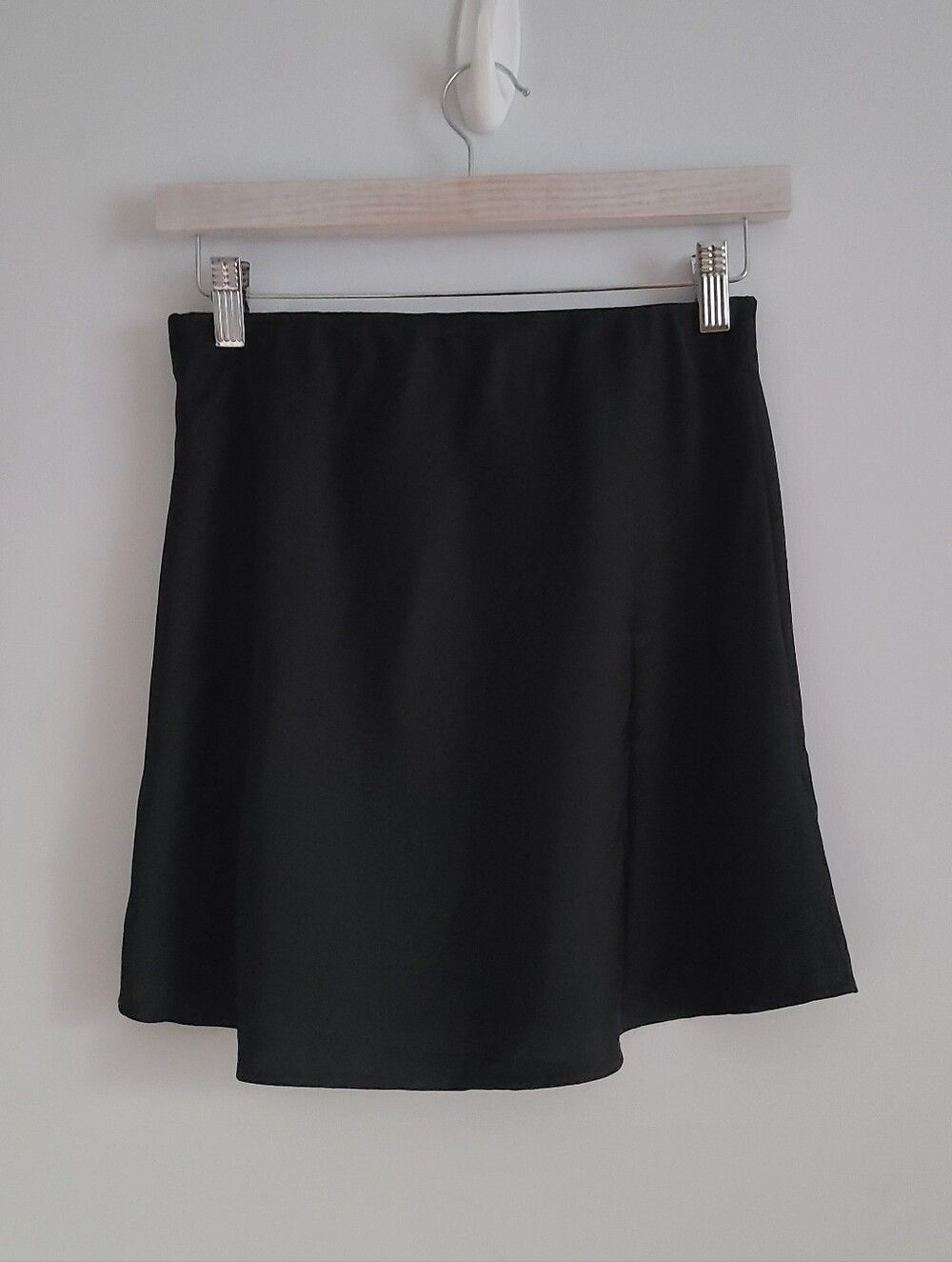 Forever 21 Black A-Line Skirt Size S